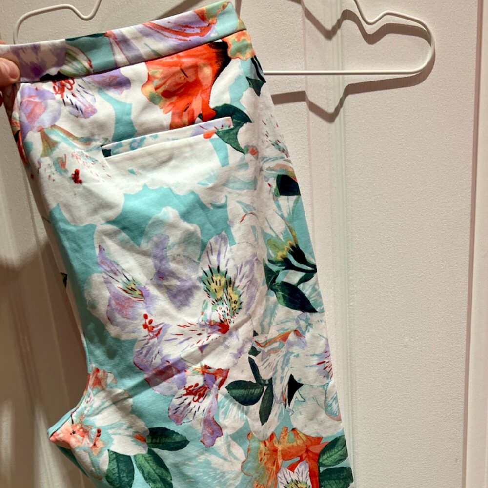 NWT - Calvin Klein - Women's trousers - Ankle - Multicolor floral print